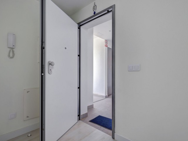 Ático con 3 Dormitorios  en Estepona