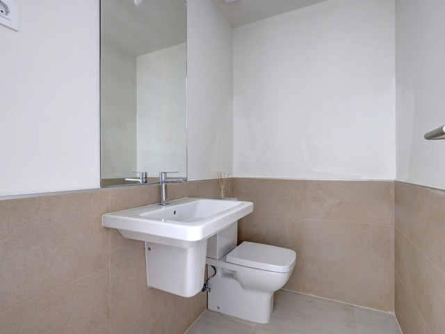 Ático con 3 Dormitorios  en Estepona