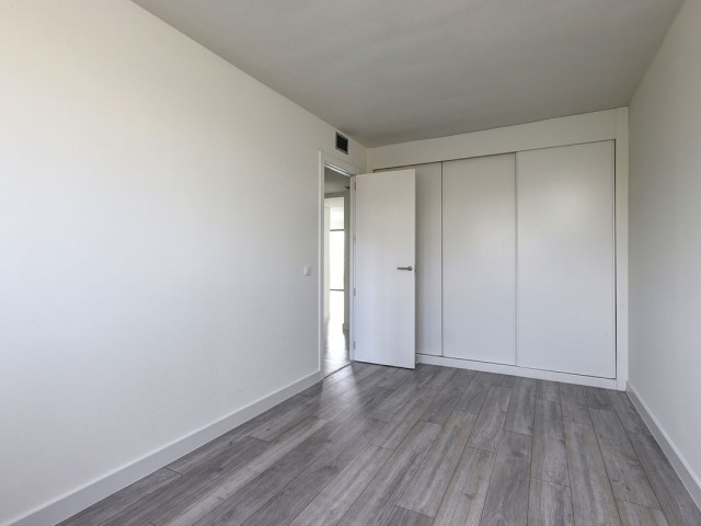 Ático con 3 Dormitorios  en Estepona