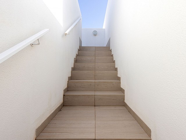 Ático con 3 Dormitorios  en Estepona