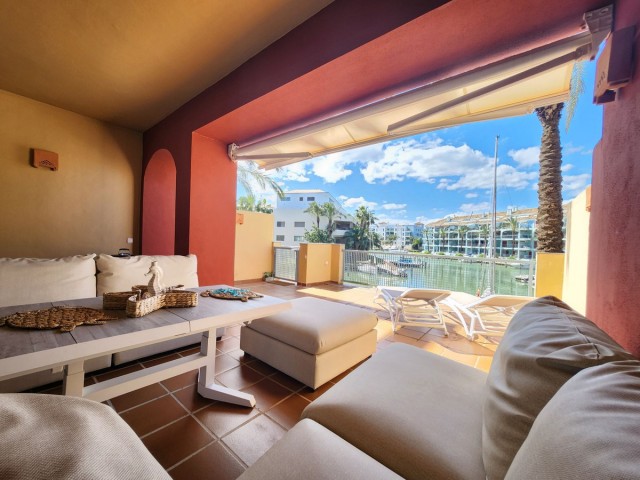 2 Schlafzimmer Apartment in Sotogrande Puerto