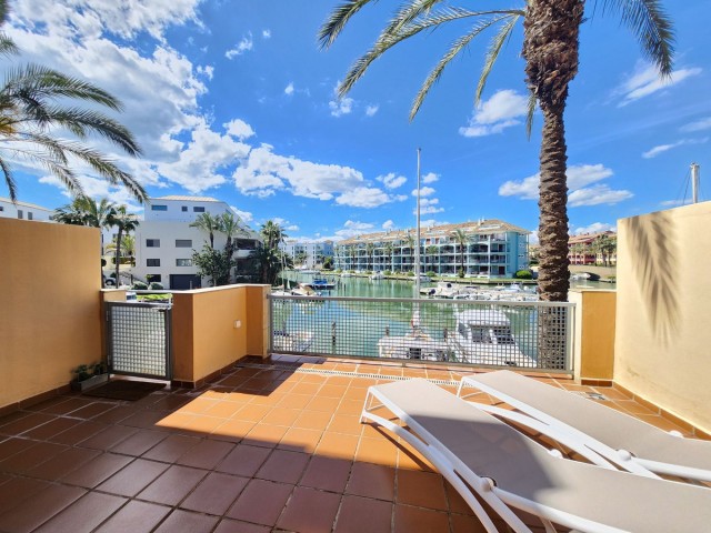 2 Schlafzimmer Apartment in Sotogrande Puerto