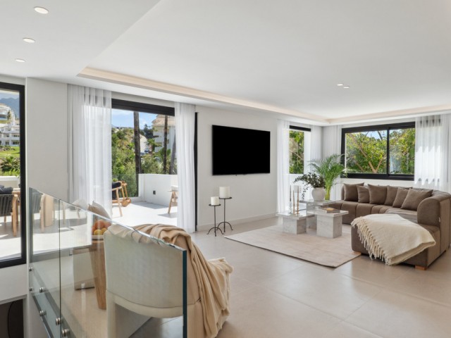 5 Bedrooms Villa in Nueva Andalucía