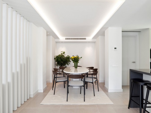 5 Bedrooms Villa in Nueva Andalucía