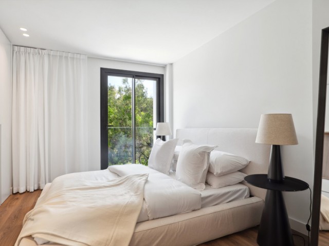 5 Bedrooms Villa in Nueva Andalucía