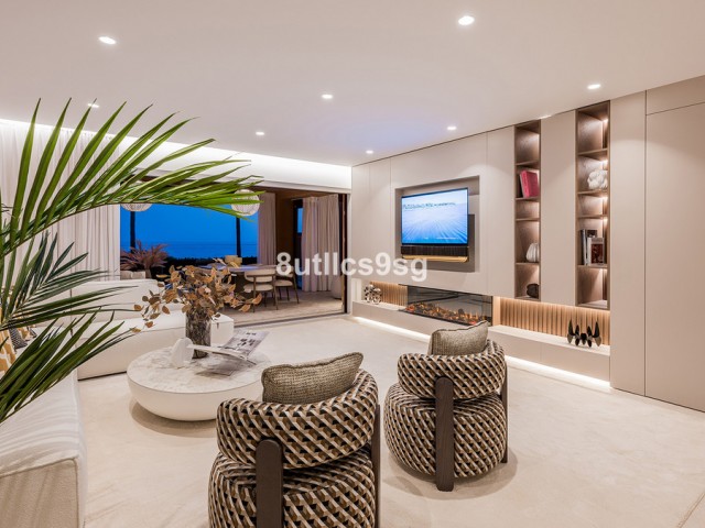 4 Bedrooms Apartment in Estepona