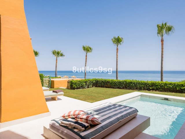 4 Bedrooms Apartment in Estepona