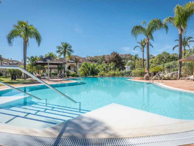 3 Bedrooms Apartment in Nueva Andalucía