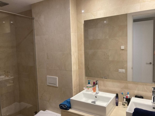 Appartement avec 3 Chambres  à Cabopino