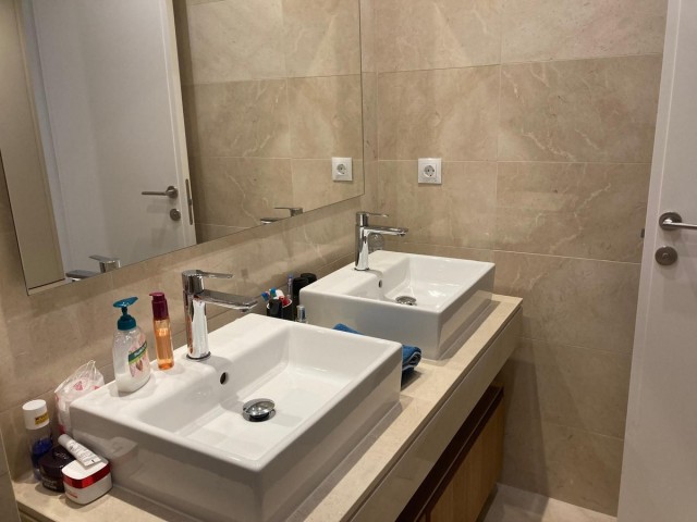 Appartement avec 3 Chambres  à Cabopino