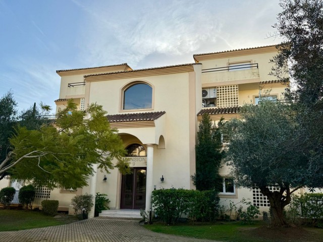 3 Schlafzimmer Apartment in San Roque Club