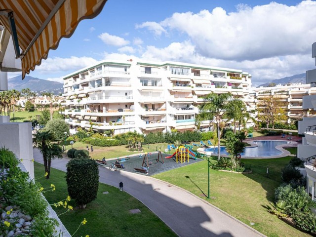 2 Bedrooms Apartment in Guadalmina Alta