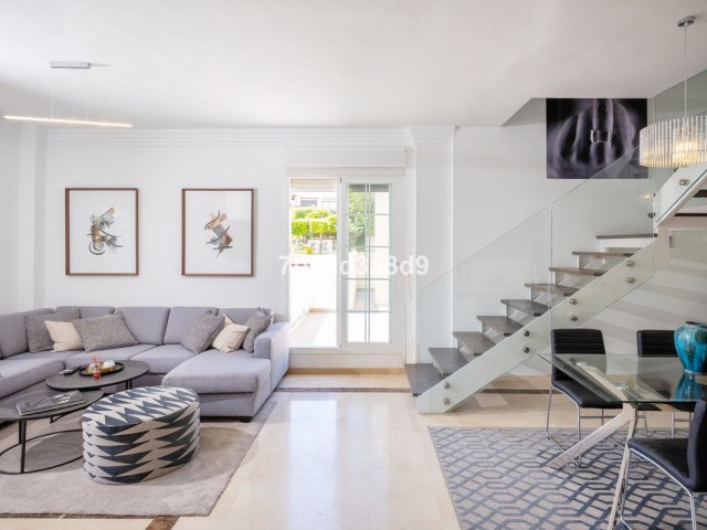 Penthouse in Nueva Andalucía