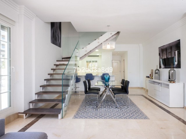 Penthouse in Nueva Andalucía
