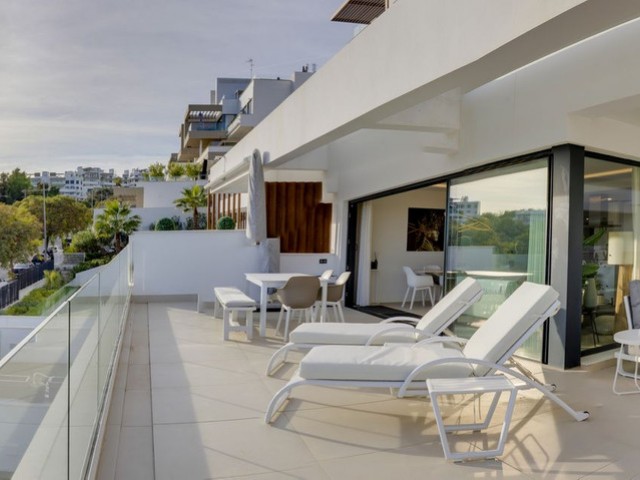 3 Bedrooms Apartment in Estepona