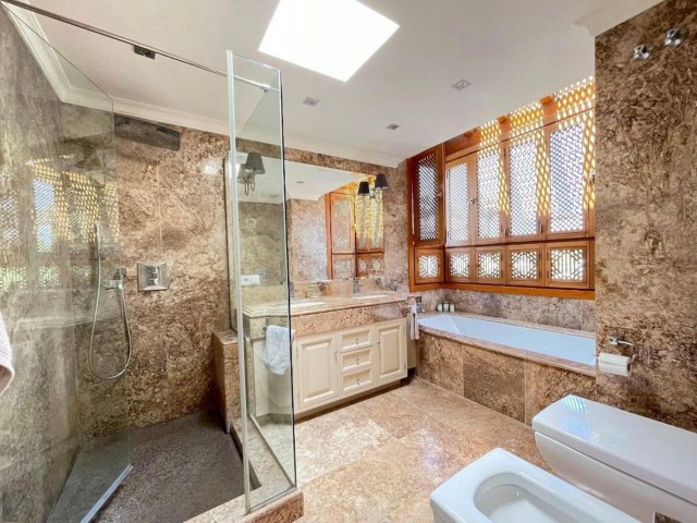 4 Slaapkamer Villa in Costalita