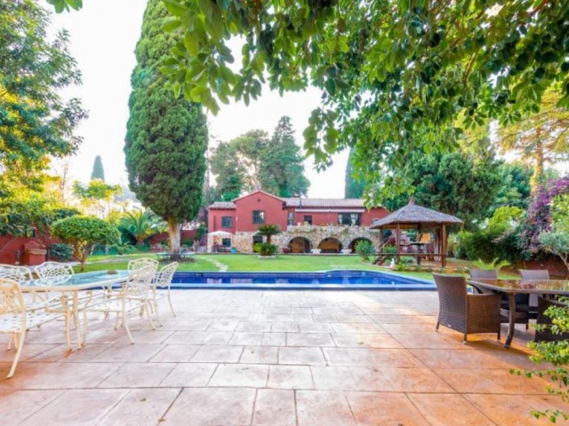 Liikekiinteistö Torremolinos