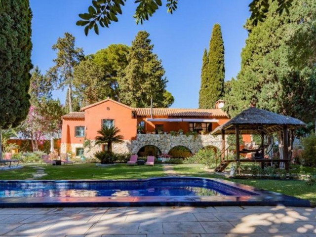 Liikekiinteistö Torremolinos