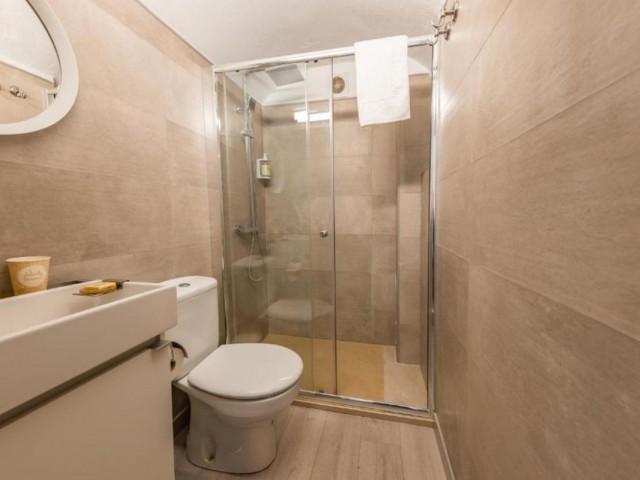 Liikekiinteistö Torremolinos