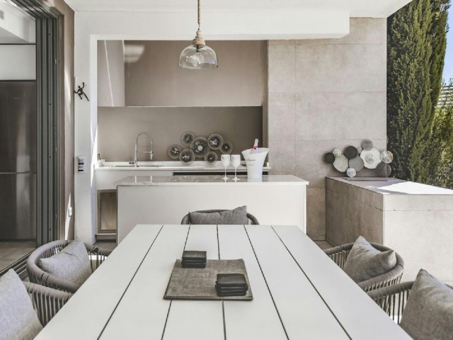 2 Bedrooms Apartment in New Golden Mile