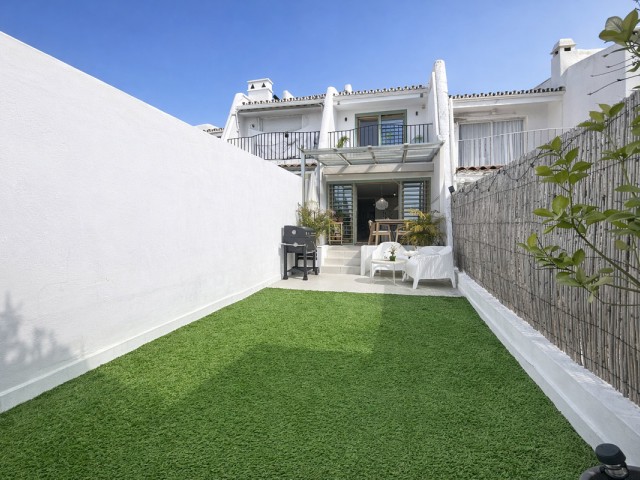 3 Makuuhuoneen Rivitalo Estepona