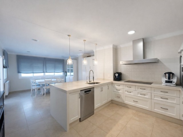 5 Bedrooms Townhouse in San Pedro de Alcántara