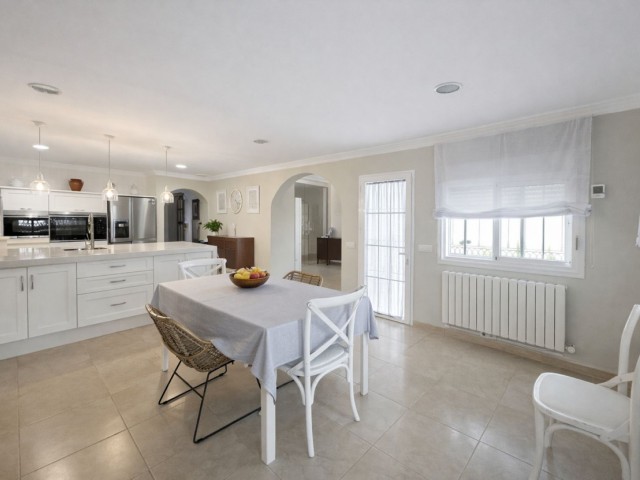 Maison mitoyenne avec 5 Chambres  à San Pedro de Alcántara