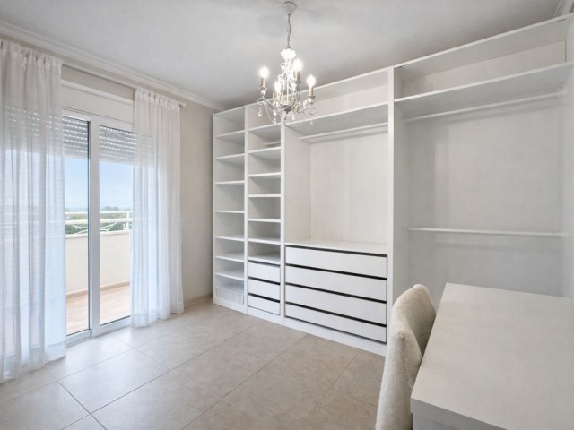 Maison mitoyenne avec 5 Chambres  à San Pedro de Alcántara