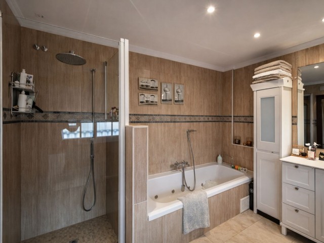 5 Bedrooms Townhouse in San Pedro de Alcántara