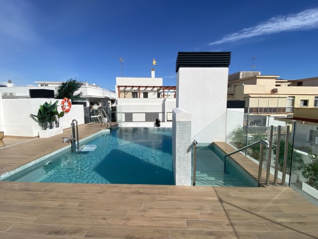 2 Bedrooms Apartment in Estepona