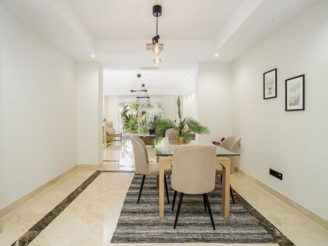 3 Bedrooms Apartment in Marbella