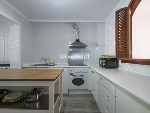 5 Bedrooms Villa in New Golden Mile