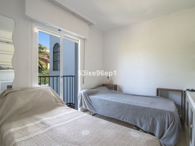 5 Bedrooms Villa in New Golden Mile