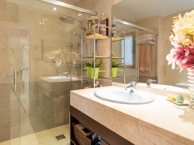 2 Sovrums Lägenhet i Benalmadena