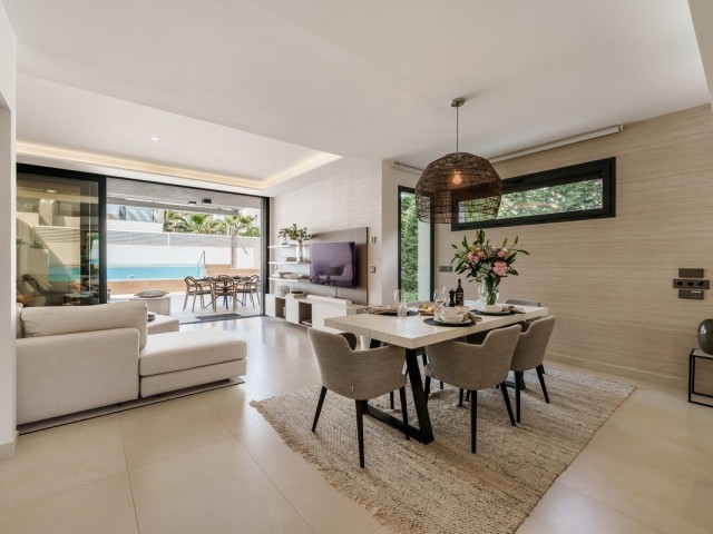 5 Soveroms Villa i Puerto Banús