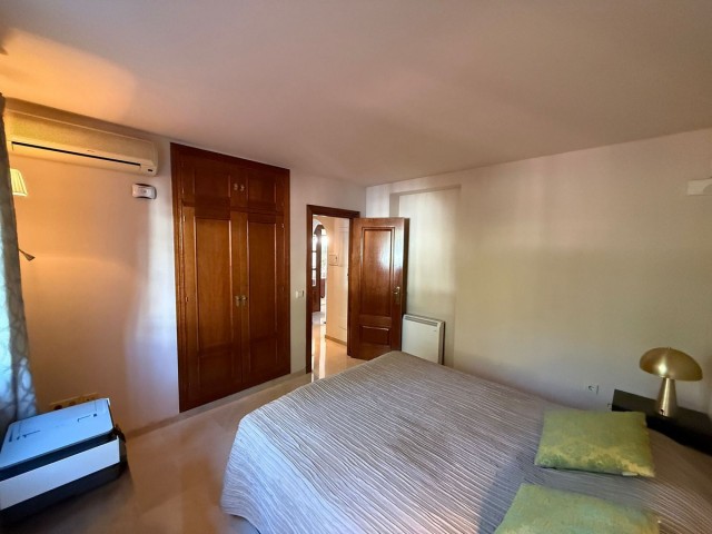 3 Soveroms Villa i Artola