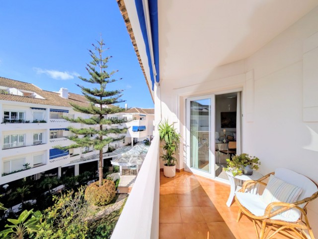 4 Bedrooms Apartment in San Pedro de Alcántara