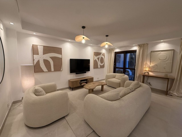 4 Bedrooms Townhouse in Estepona