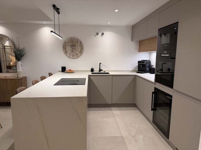 4 Makuuhuoneen Rivitalo Estepona