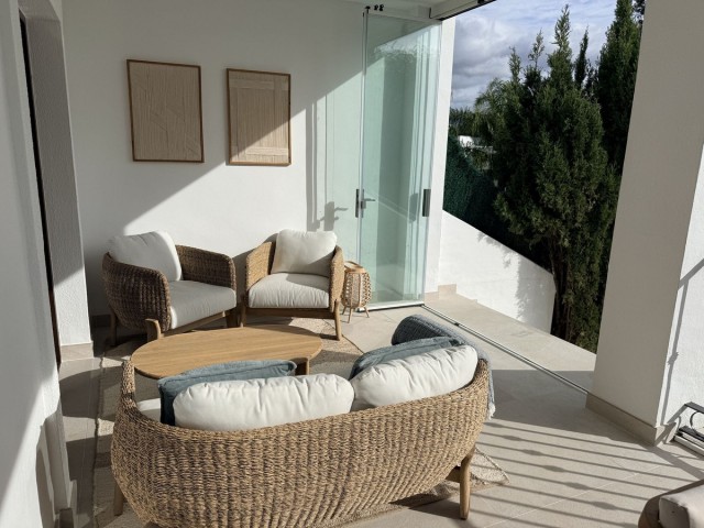 4 Makuuhuoneen Rivitalo Estepona