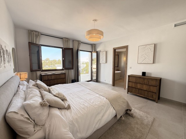 4 Schlafzimmer Reihenhaus in New Golden Mile