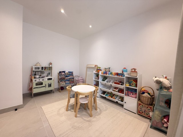 4 Schlafzimmer Reihenhaus in New Golden Mile