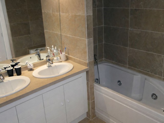 3 Bedrooms Apartment in Riviera del Sol