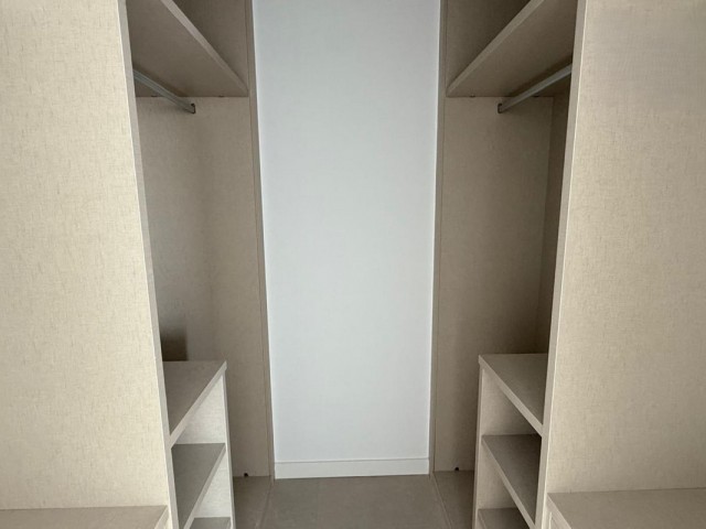 3 Bedrooms Villa in Estepona