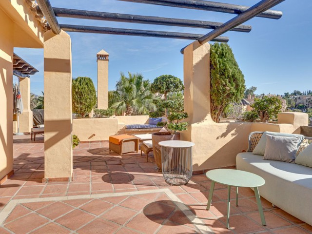 3 Bedrooms Apartment in Estepona