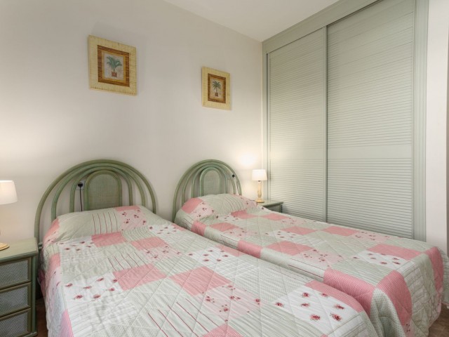 2 Bedrooms Apartment in San Pedro de Alcántara