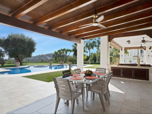 7 Bedrooms Villa in Nueva Andalucía