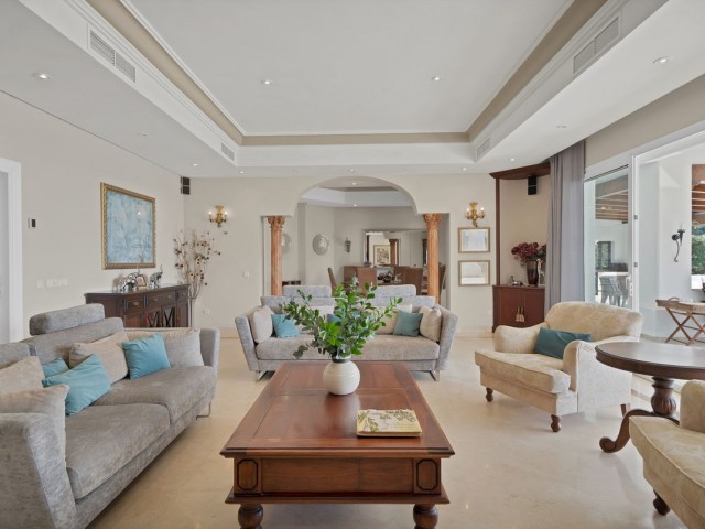 7 Bedrooms Villa in Nueva Andalucía