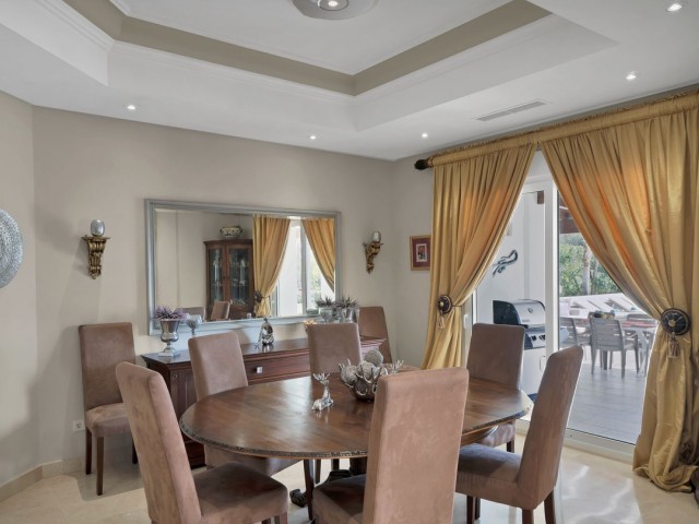 7 Bedrooms Villa in Nueva Andalucía