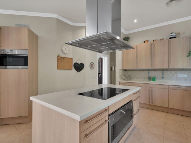 7 Bedrooms Villa in Nueva Andalucía